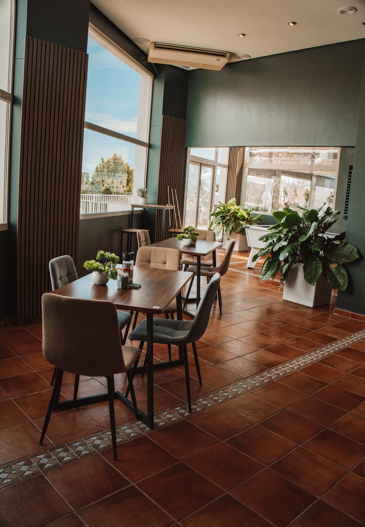 Marina Club · Interiorismo — 2