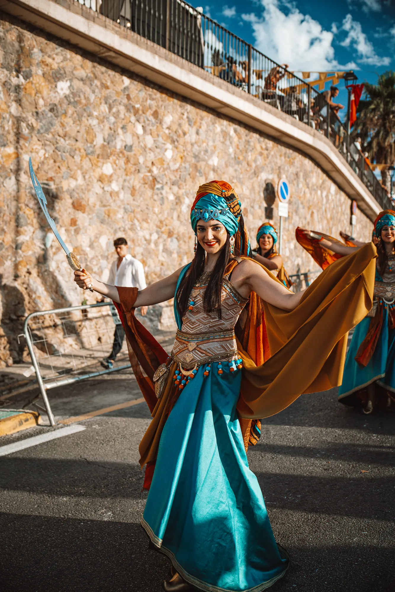 Moros y Cristianos — 12